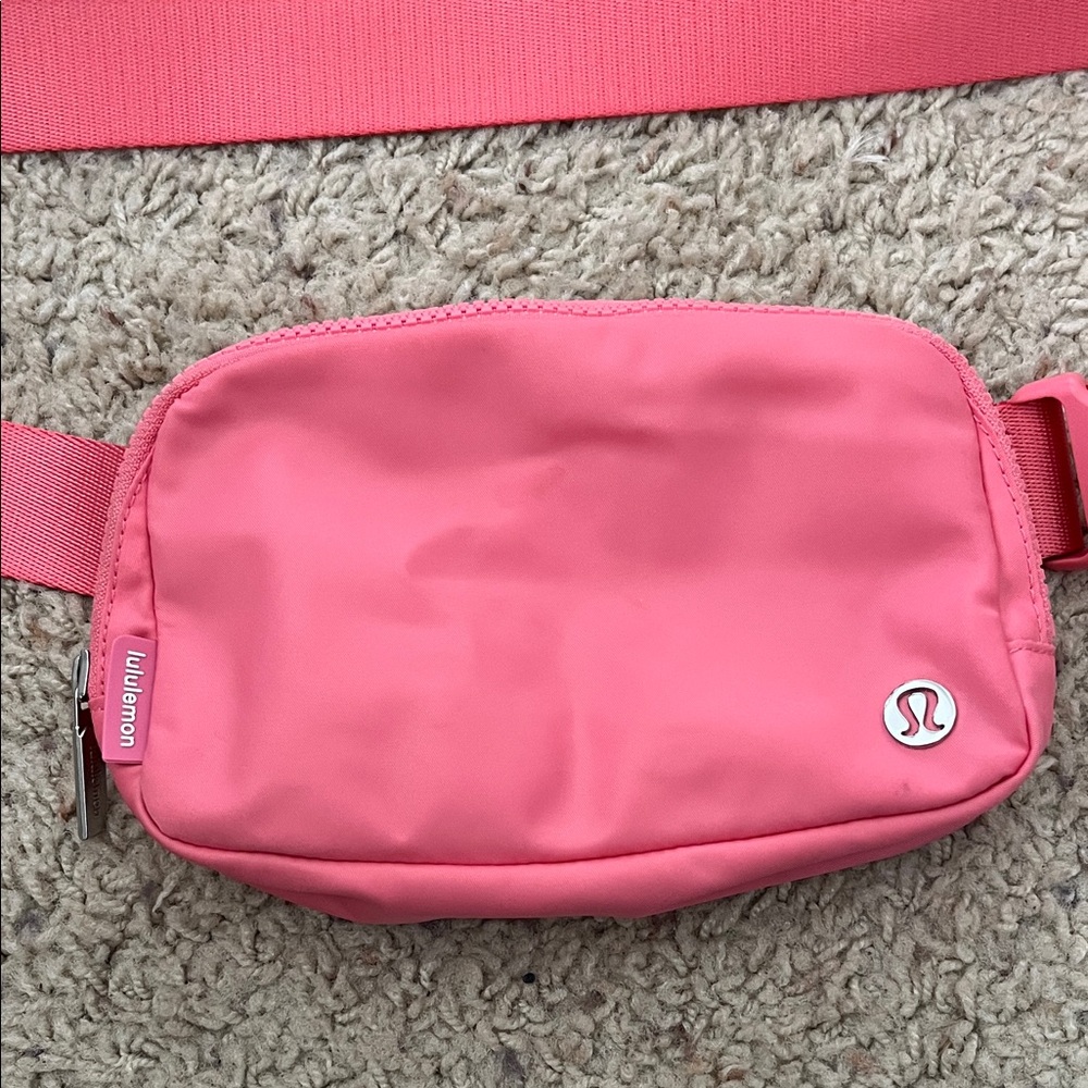 Lululemon Belt Bag in Sakura Pink - Picture 2 of 4